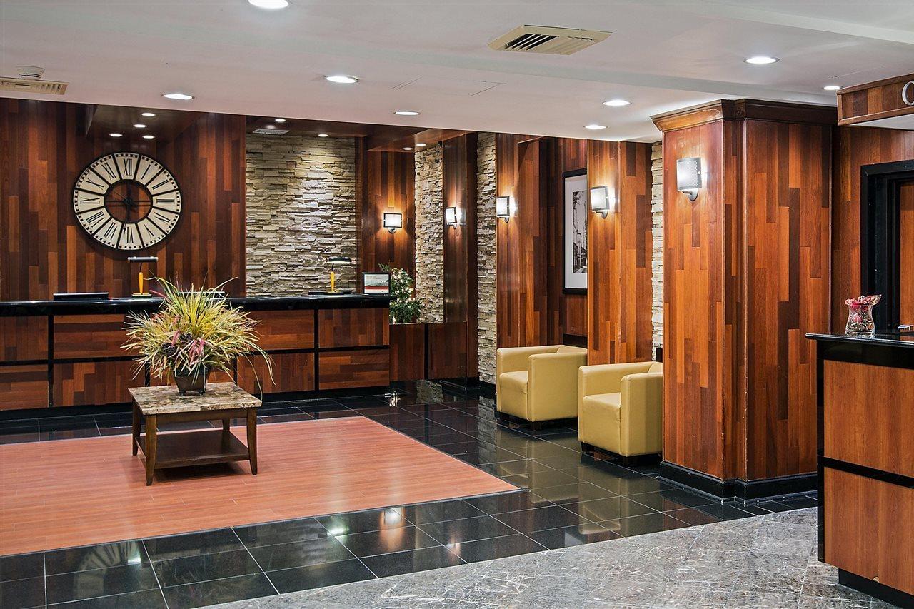 Crowne Plaza Newark Airport By Ihg Hotel Elizabeth Exterior foto