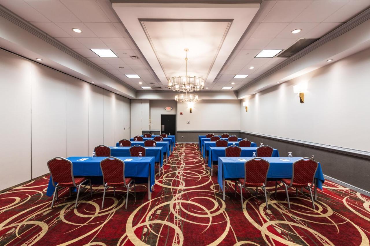 Crowne Plaza Newark Airport By Ihg Hotel Elizabeth Exterior foto