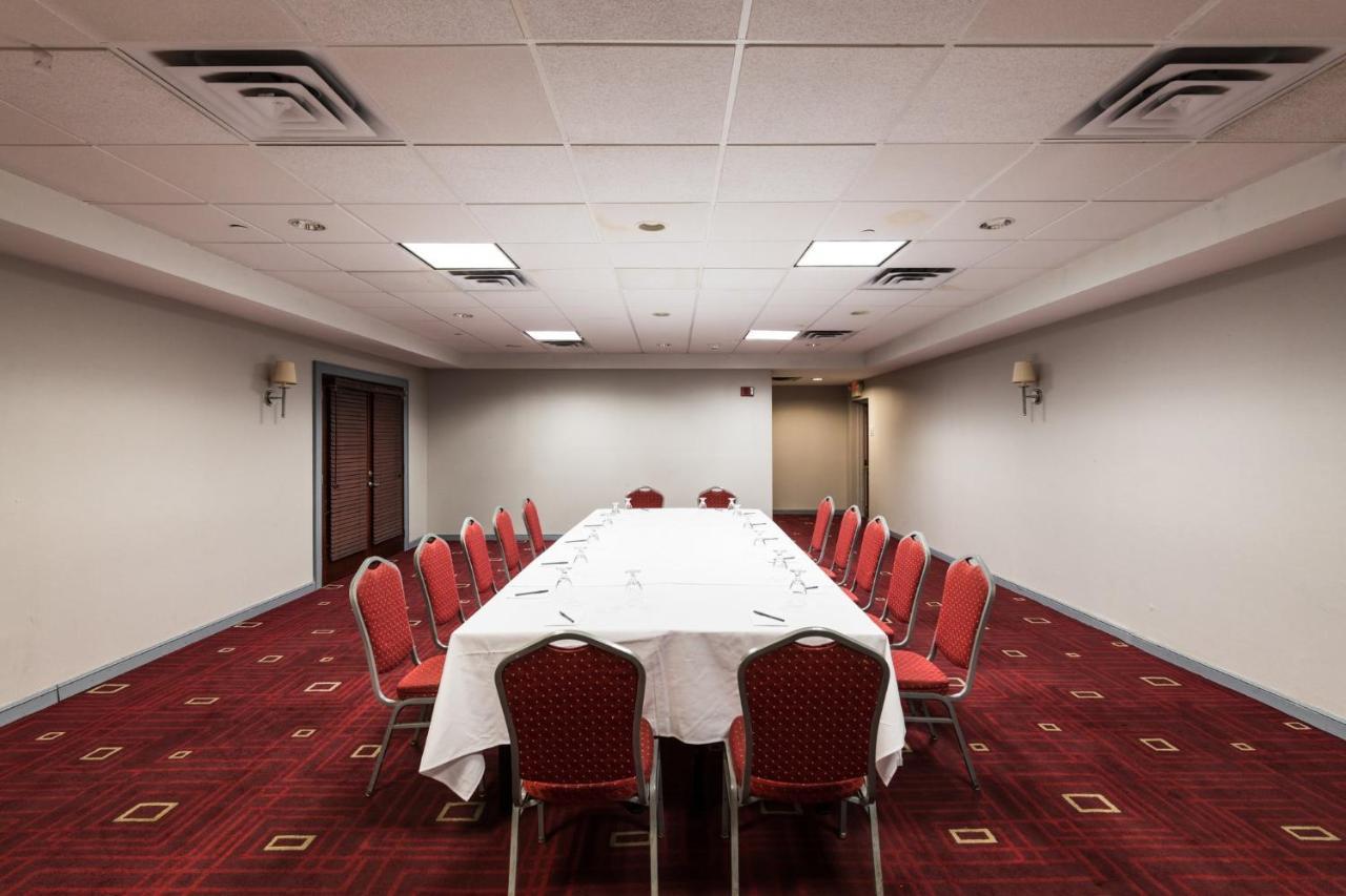 Crowne Plaza Newark Airport By Ihg Hotel Elizabeth Exterior foto
